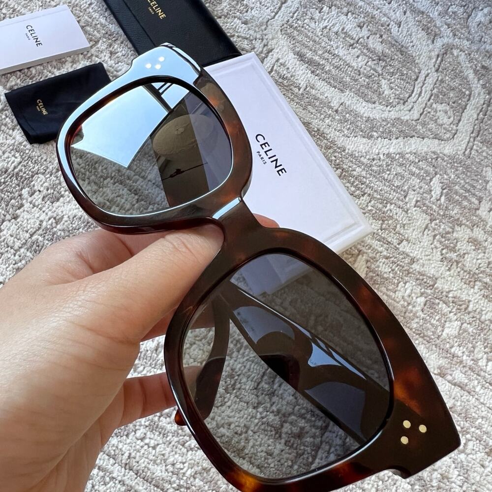 OG.$500 CELINE square cat eye sunglasses tortoise